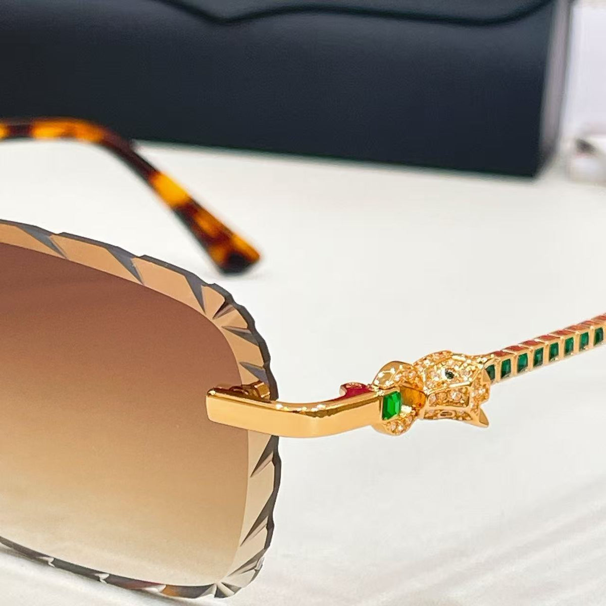 6-Color Sunglasses (As Seen in the Video)