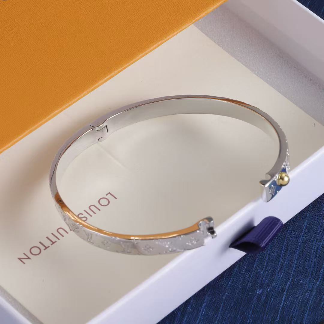 Classic Slim Bangle