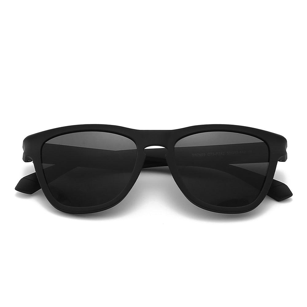 Dollger  Oval Casual Sunglasses