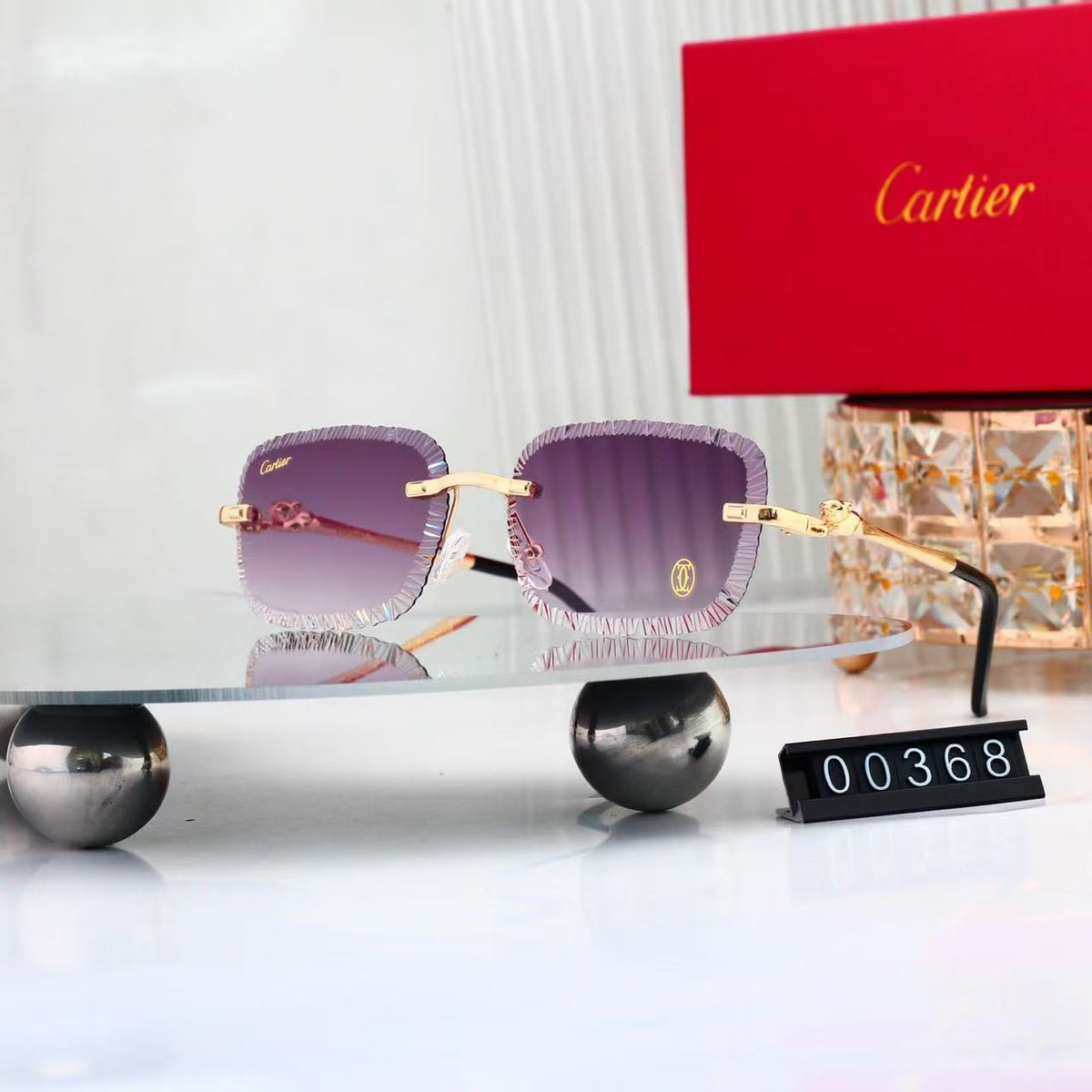 The hottest diamond-cut rim sunglasses in 7 colors.