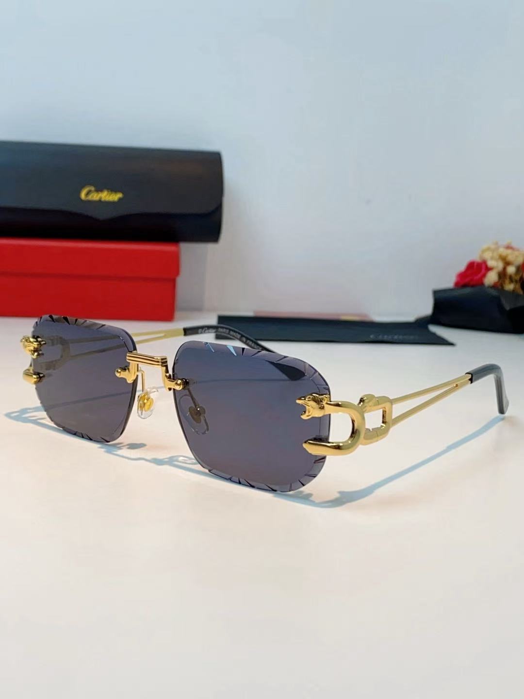 2026 New Gradient Square Rimless UV-Protection Sunglasses