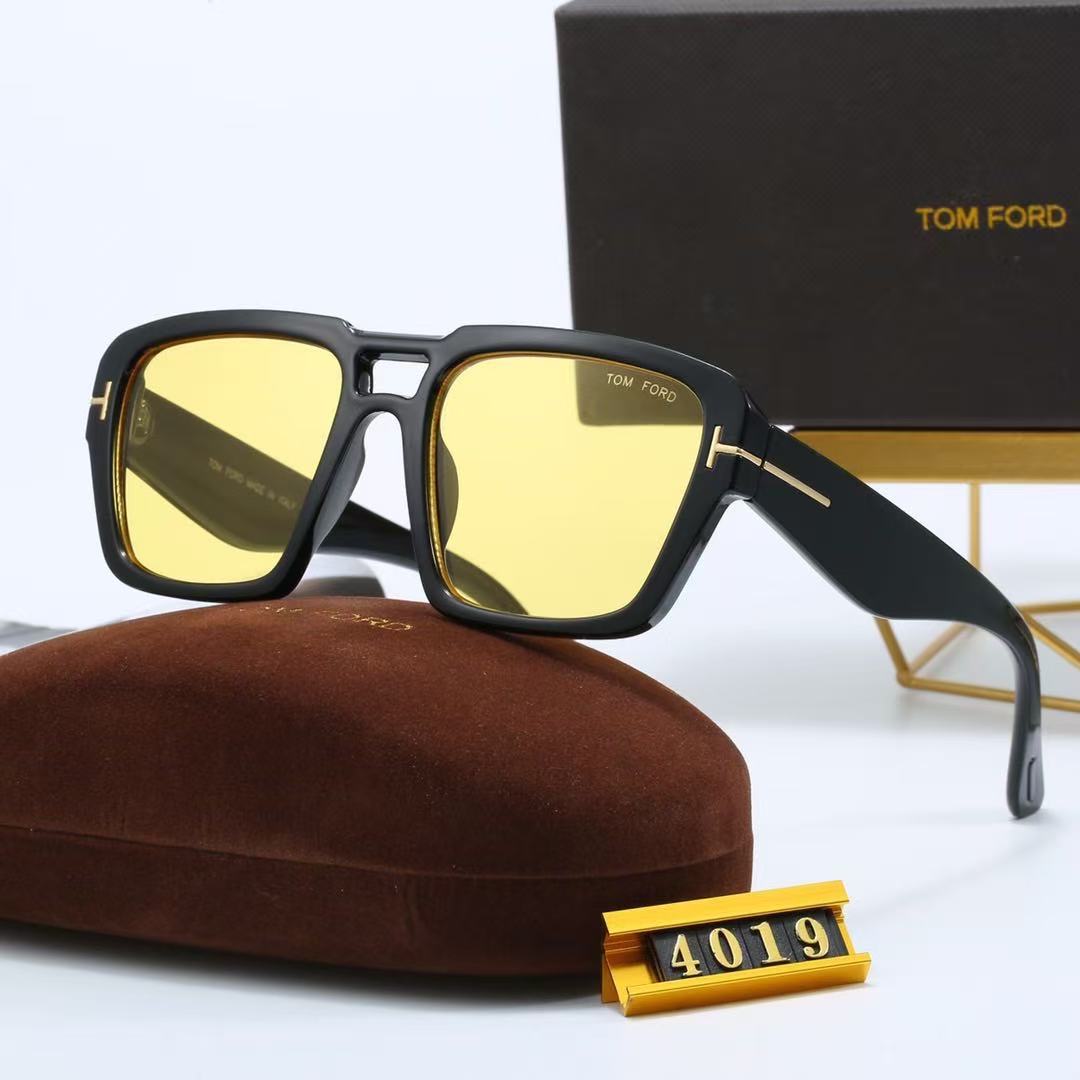 New Trendy Sunglasses in 4 Colors 4019