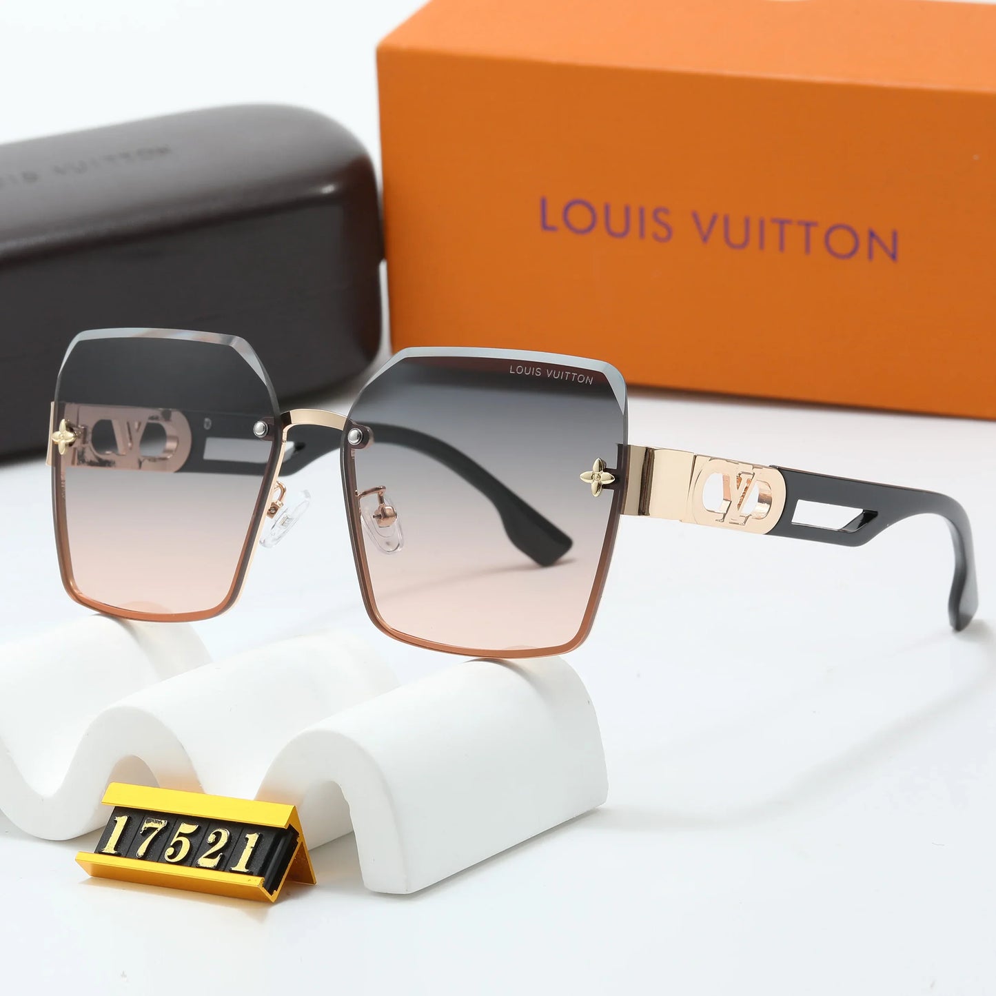 6 Colors Fashion Square Frame Sunglasses 17521