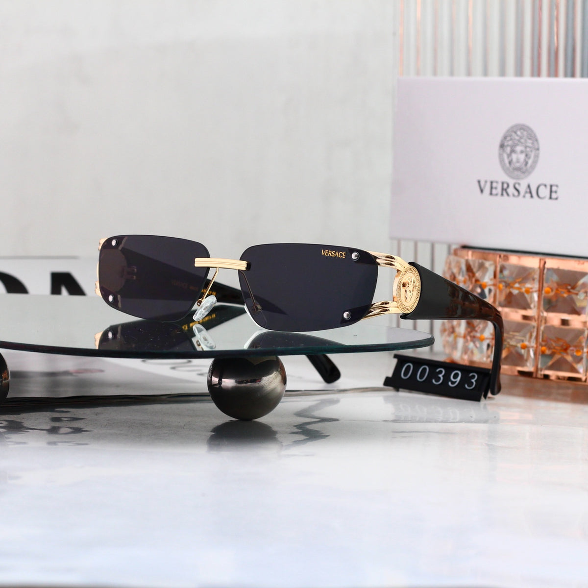 Full-frame sunglasses – Available in 7 colors