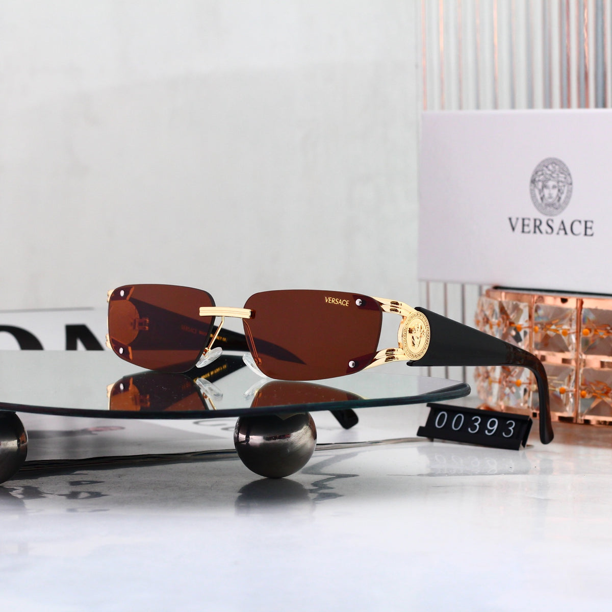 Full-frame sunglasses – Available in 7 colors