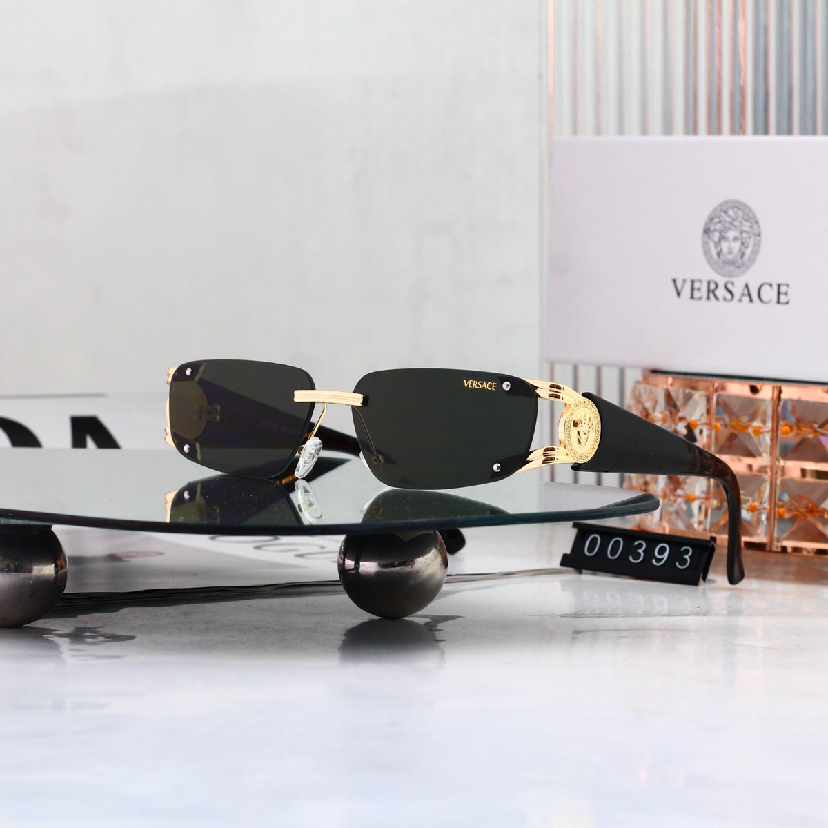 Full-frame sunglasses – Available in 7 colors