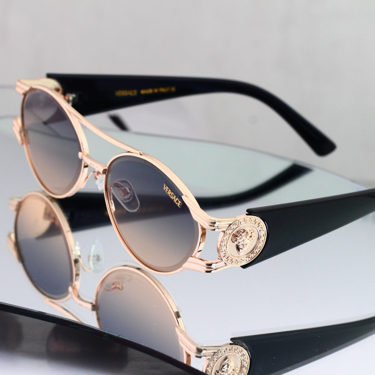 Multicolored round-frame sunglasses