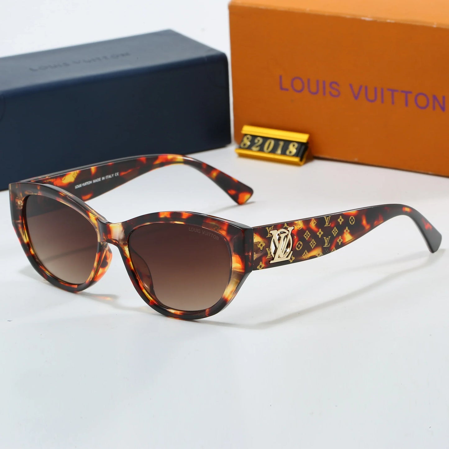 6 colors of new popular small frame sunglasses 82018
